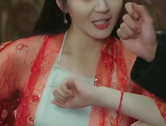 女王爷的极品快递员封面图